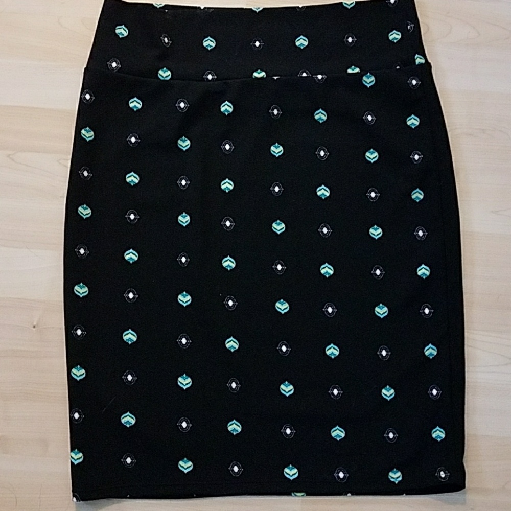 LuLaRoe Black Cassie