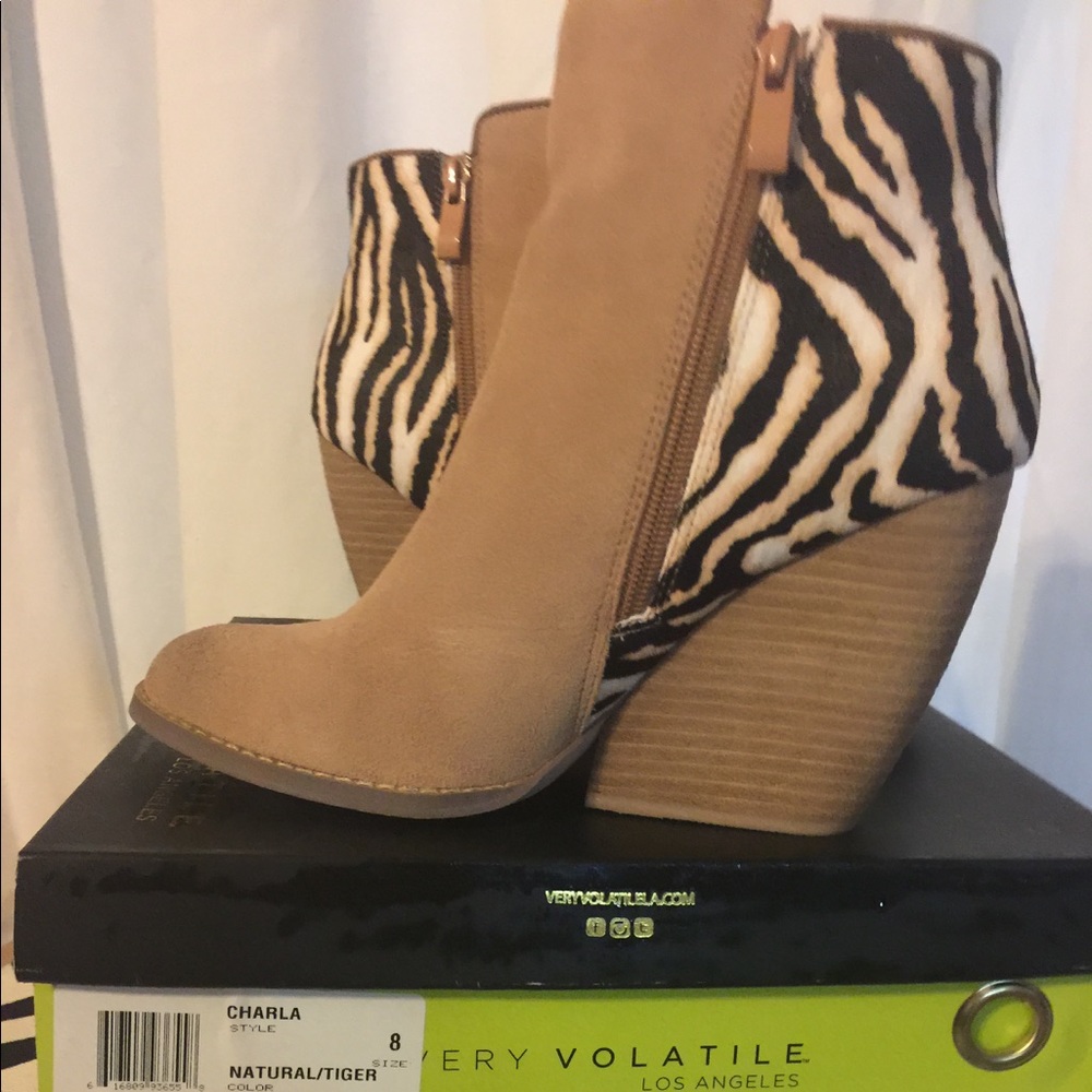 Very Volatile Charla Bootie Size 8M
