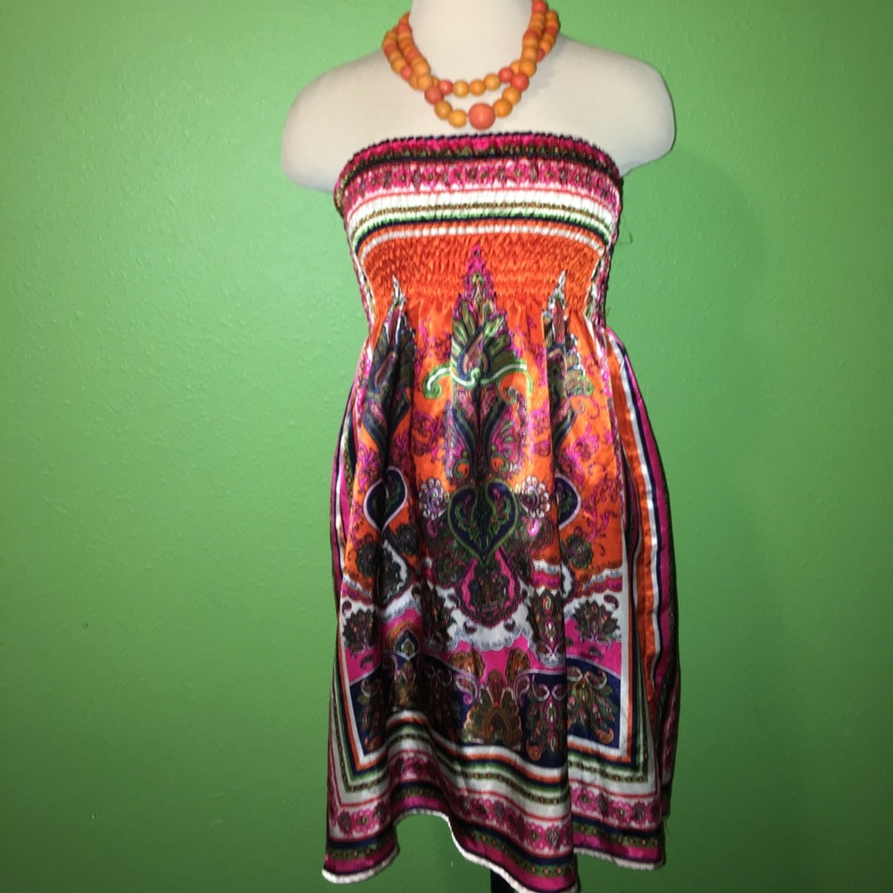 Myth strapless colorful top