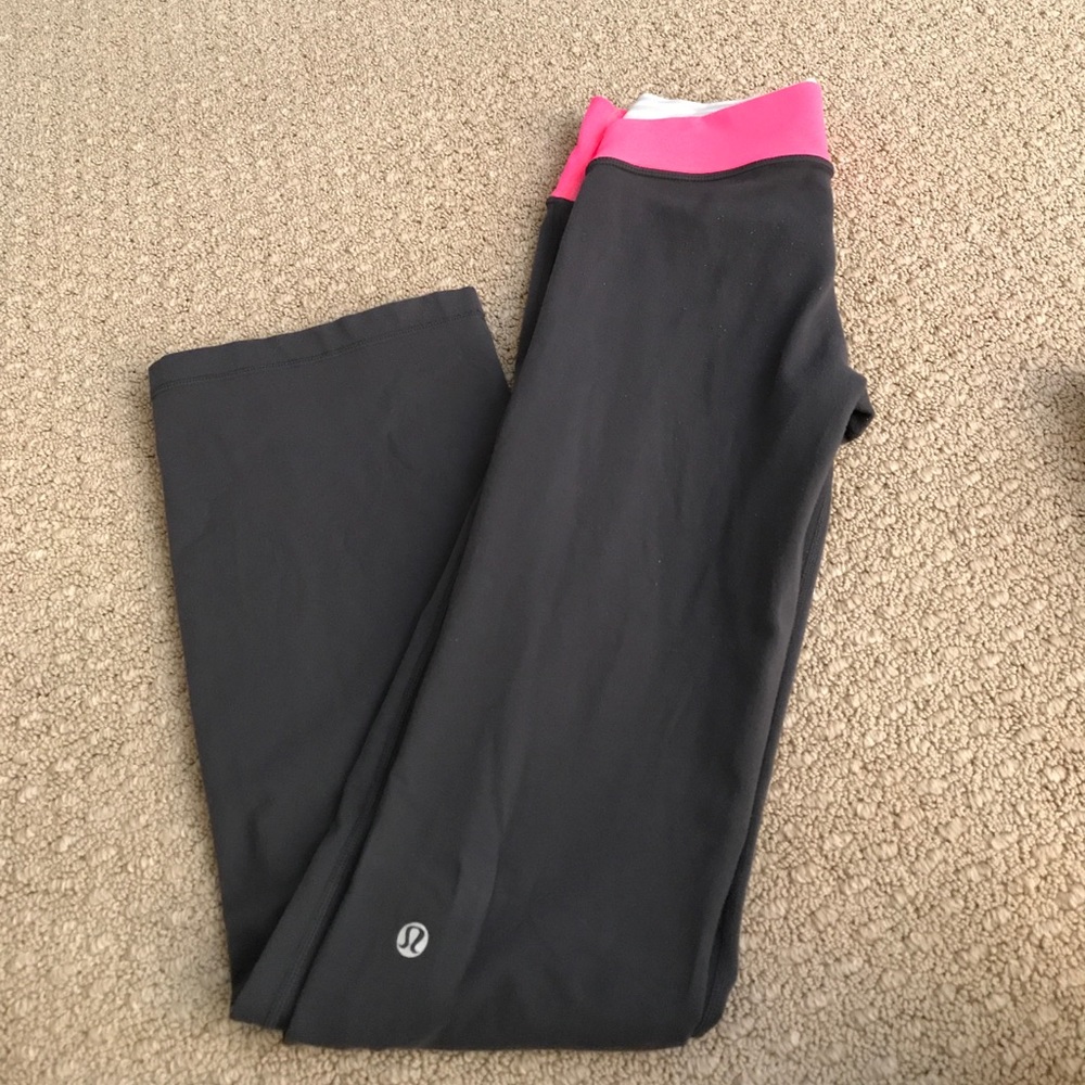 Lululemon Astro pant size 4- charcoal grey