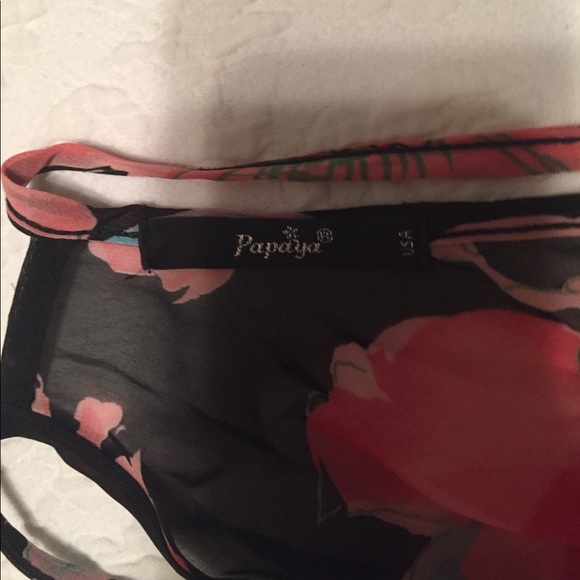 Papaya Tank Top!! Black red big poppies flower - Picture 7 of 8