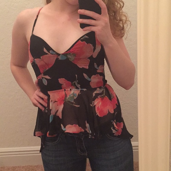 Papaya Tank Top!! Black red big poppies flower - Picture 4 of 8