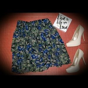 **Price Drop** DKNY Ruffled Mini Skirt