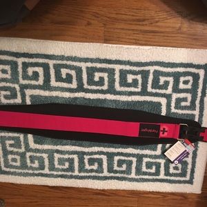 Woman's lifting belt