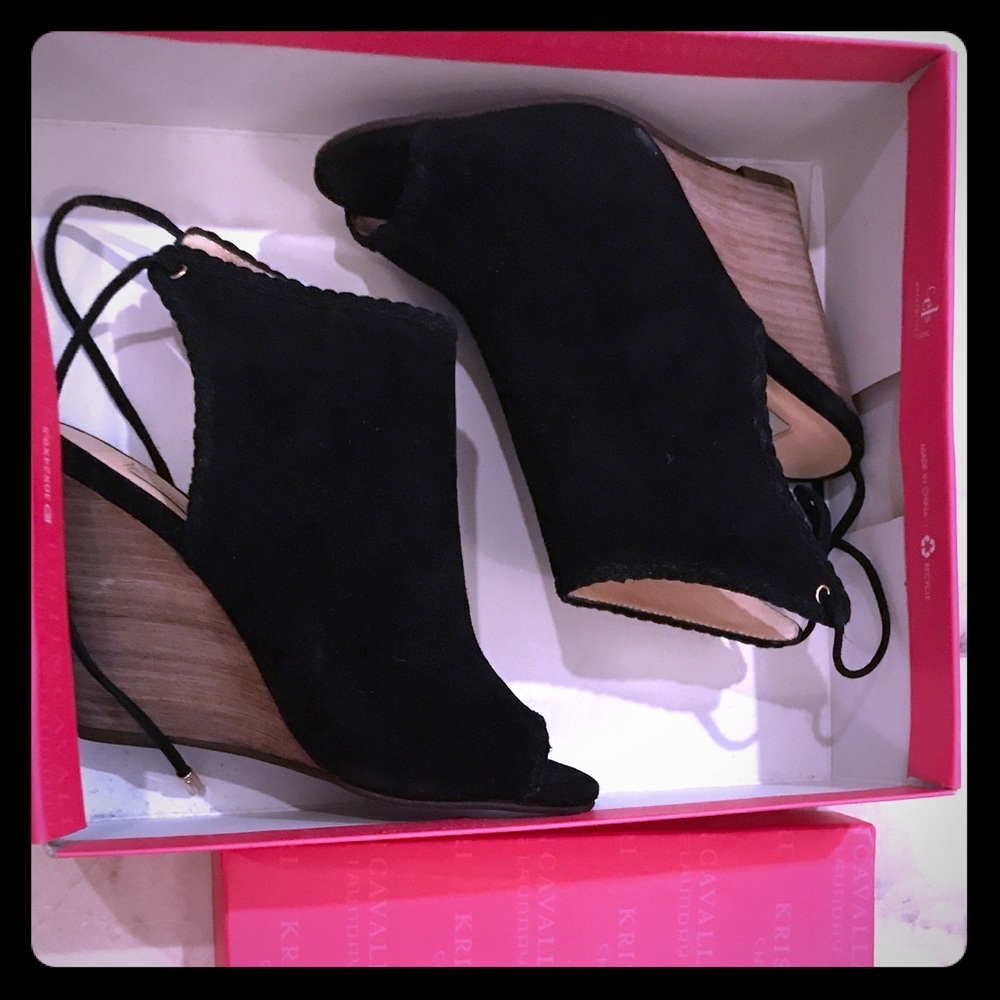 Chinese Laundry Wedges