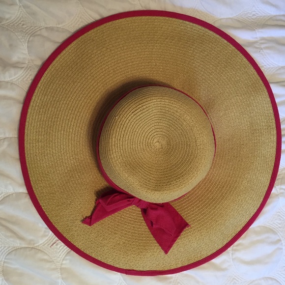 Sun Slouchy Hat with Bow Detail in Pink and Tan - Picture 3 of 5