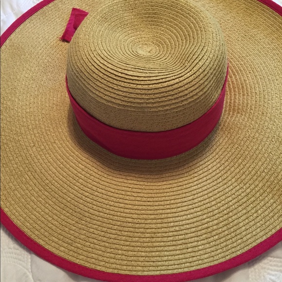 Sun Slouchy Hat with Bow Detail in Pink and Tan - Picture 4 of 5