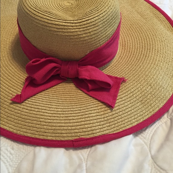 Sun Slouchy Hat with Bow Detail in Pink and Tan - Picture 2 of 5