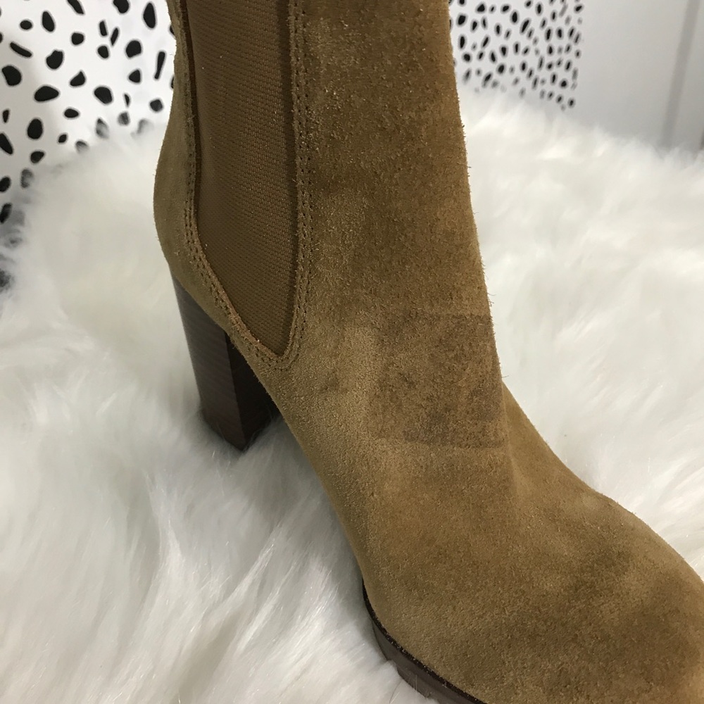 NIB Tory Burch Stafford Brown Suede Booties - Picture 2 of 8