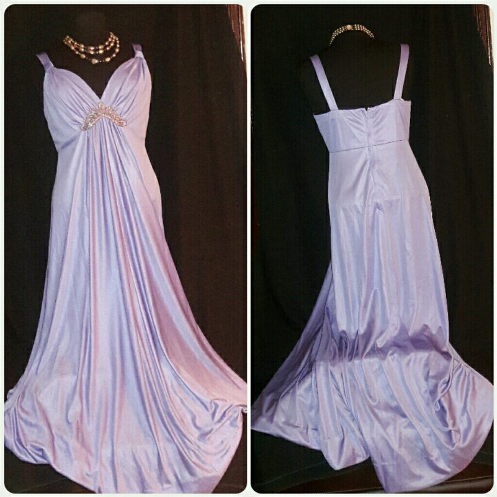 2 pc Vintage Lilac jewel lilac gown and shrug