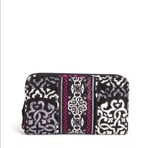 CANTERBERRY MAGENTA ACCORDION WALLET