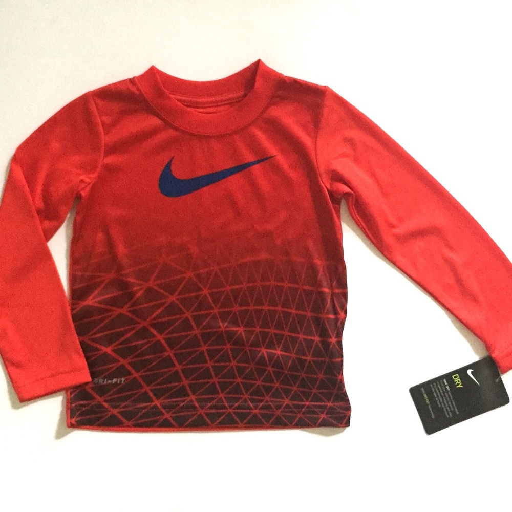 NWT Nike tee