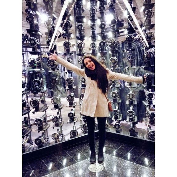 Meet Your Posher, Irene - Picture 2 of 6