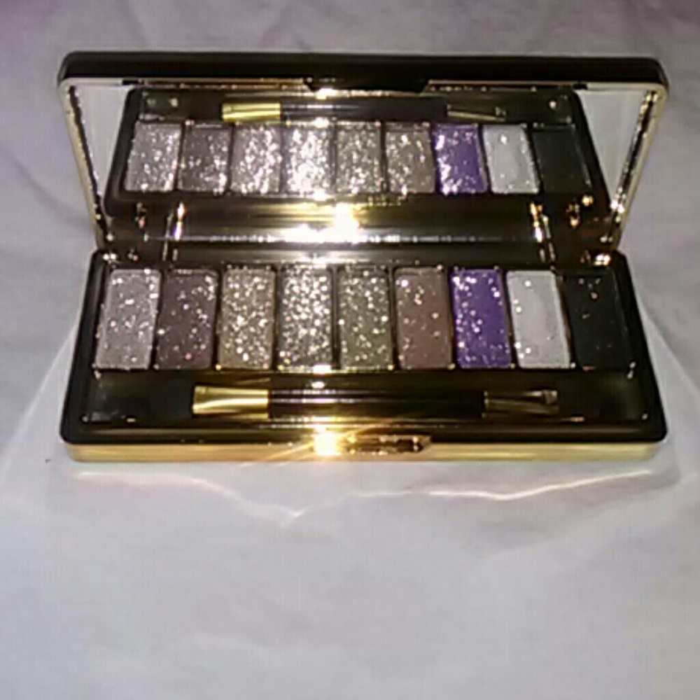 Dazzle bright 9 color eyeshadows