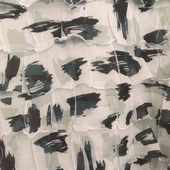 Lace back tank top - Picture 2 of 4