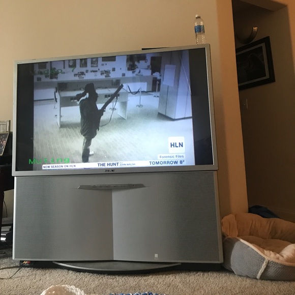 Big screen TV - Picture 1 of 1