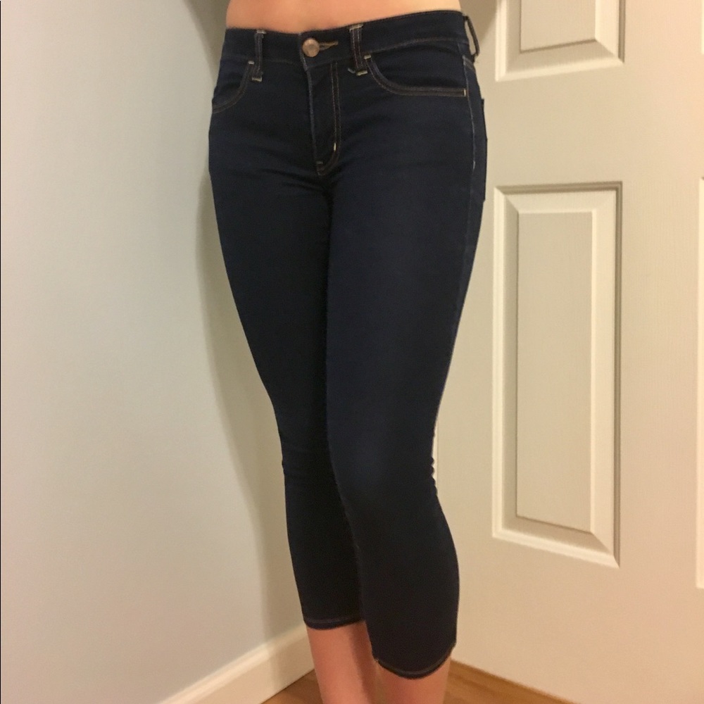 American Eagle Dark Wash Crop Jeggings -- Size 6