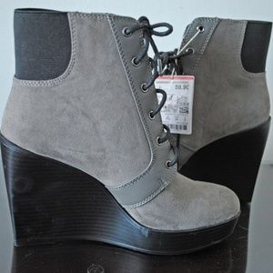 Women's Zara Boots- BRAND NEW-
