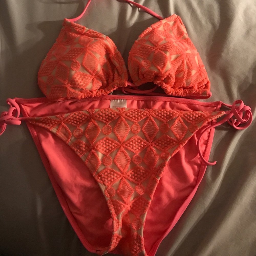 Gently used Coral baithing suit