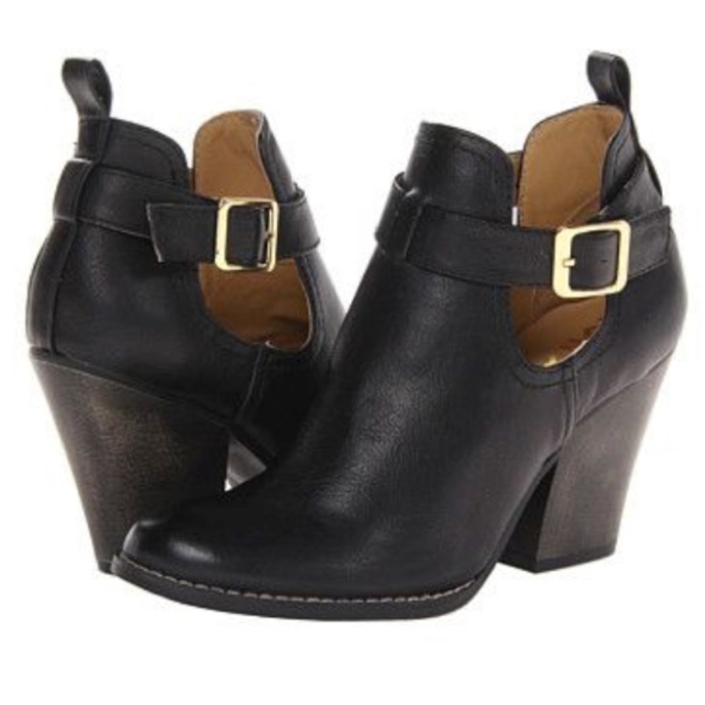 🌻 Black Booties