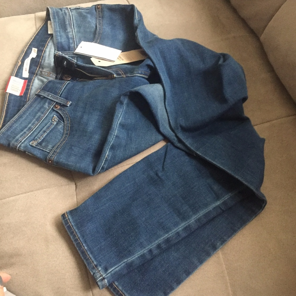 Levi's curvy skinny jeans