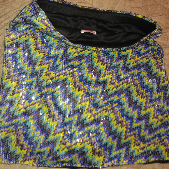 ***SOLD***Xhilaration~Sparkly & Stretchy Sequin Skirt - Picture 7 of 8