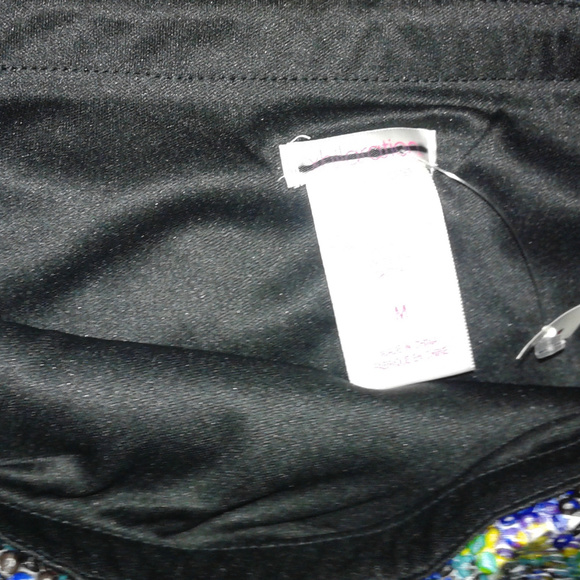 ***SOLD***Xhilaration~Sparkly & Stretchy Sequin Skirt - Picture 5 of 8