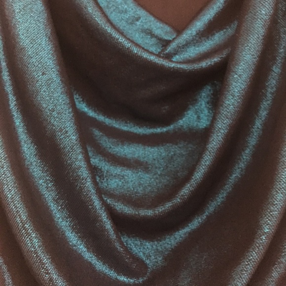 Express fitted plunge top!! - Picture 2 of 3