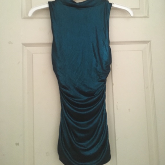 Express fitted plunge top!! - Picture 3 of 3