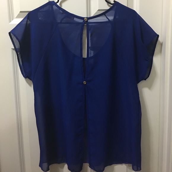 Sheer Tee - Picture 2 of 2