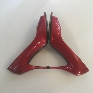 Stuart Weitzman Linda Quasar Peep Toe Heels Pumps