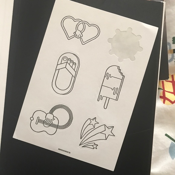 One Direction bundle - Picture 4 of 7