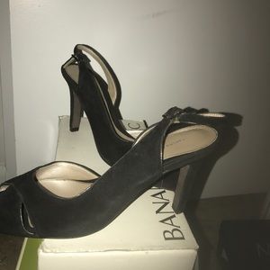 BANANA REPUBLIC SUEDE PEEP TOE 3" inch heels