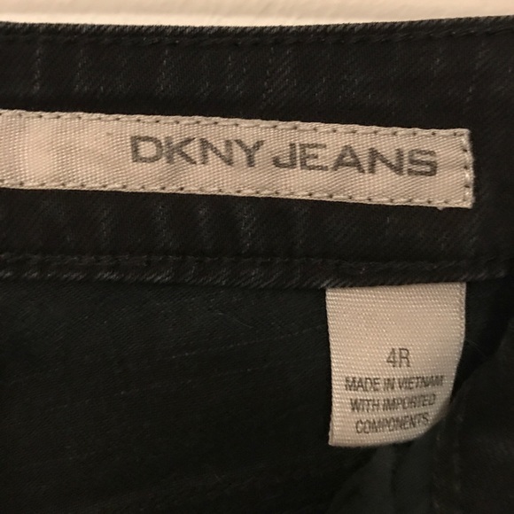 🍂DKNY Black Flare Soho Jean - Picture 3 of 6