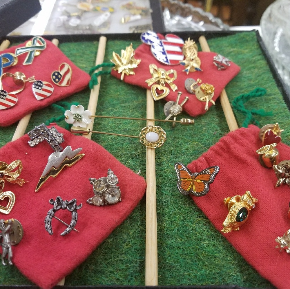 Assorted Vintage pins