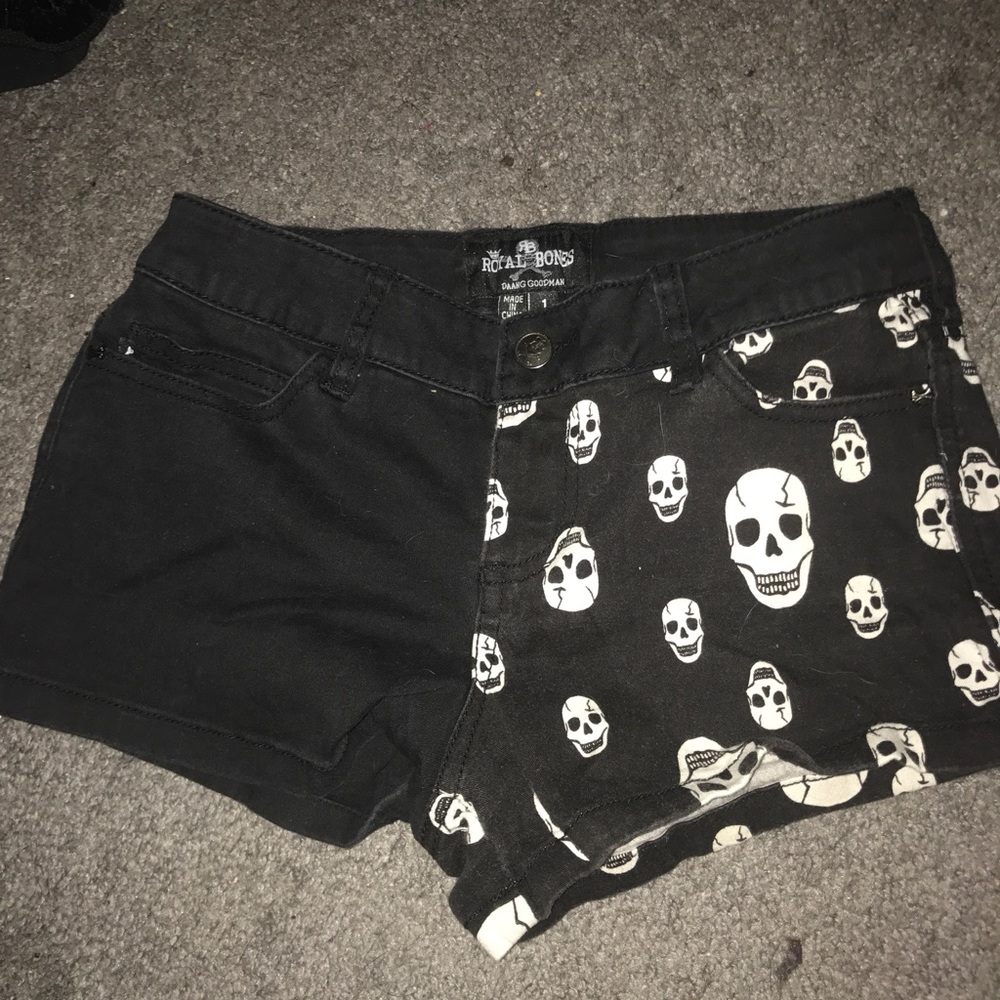 Skull print denim shorts