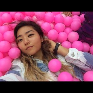 Meet your Posher, Sena