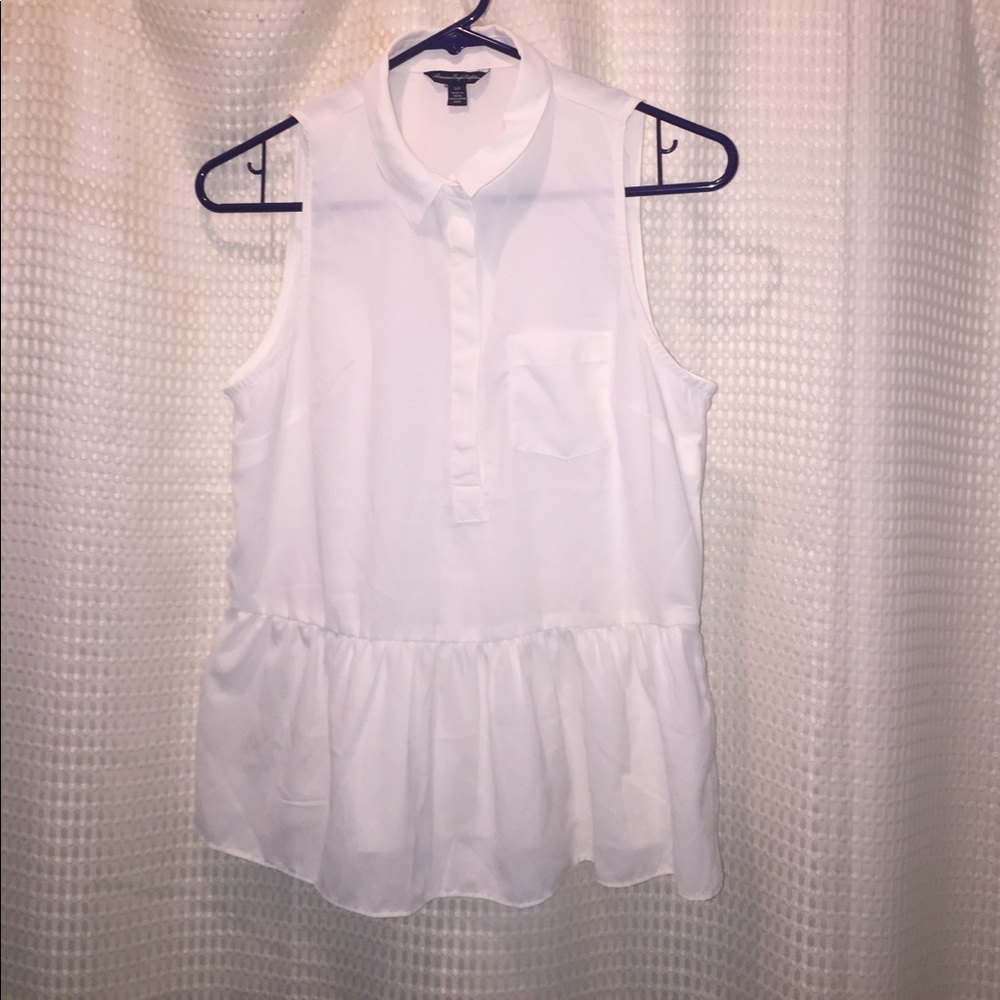 A&E White Button-up Peplum Top