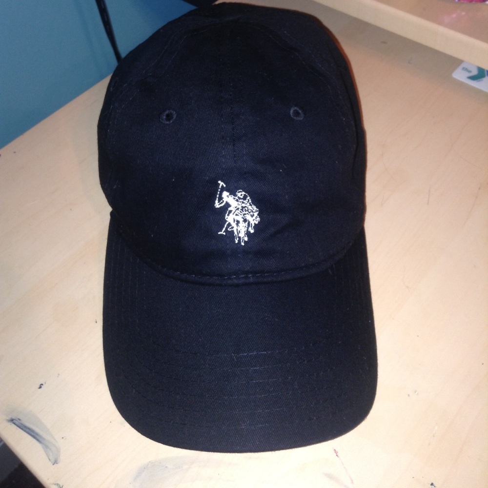 Black Polo Hat