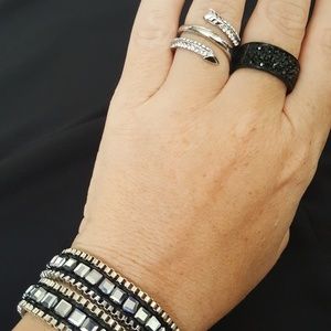 Two rings size9 interchangeable choker bracelet