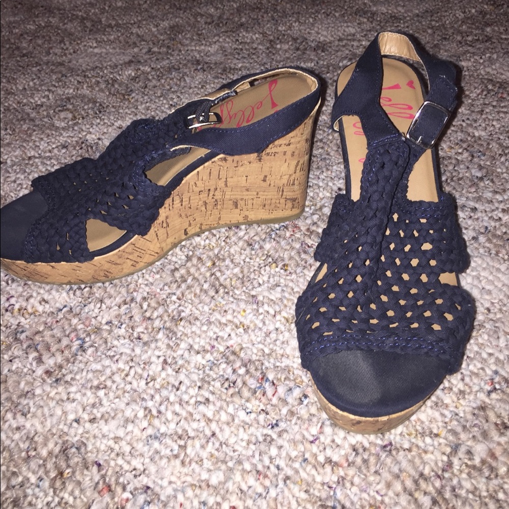 NAVY WEDGES