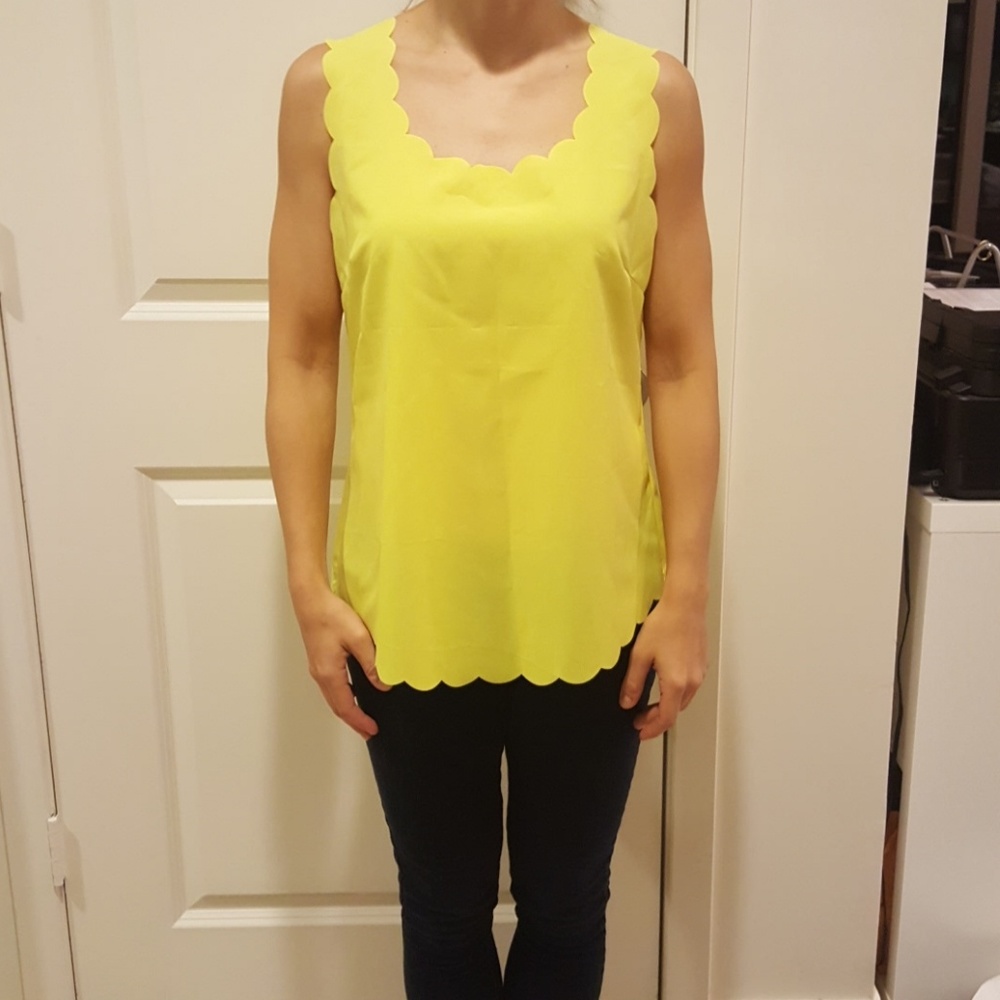 Yellow scalloped top