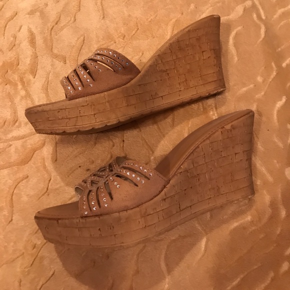 Shoes - Picture 3 of 5