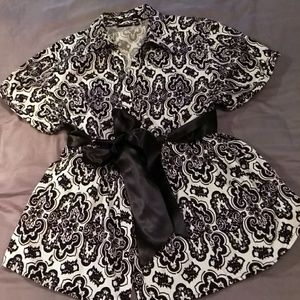 Black and white gorgeous design blouse
