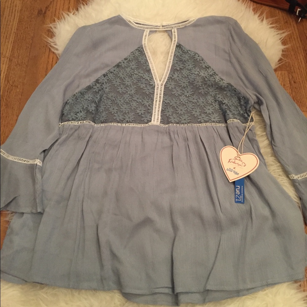 Sadie Robertson Rue 21 Flowy Blue Top
