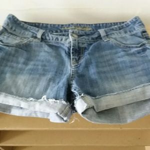JUNIORS AEO DENIM SHORT SHORTZ SIZE 10