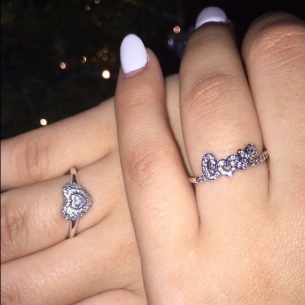 Pandora Ring