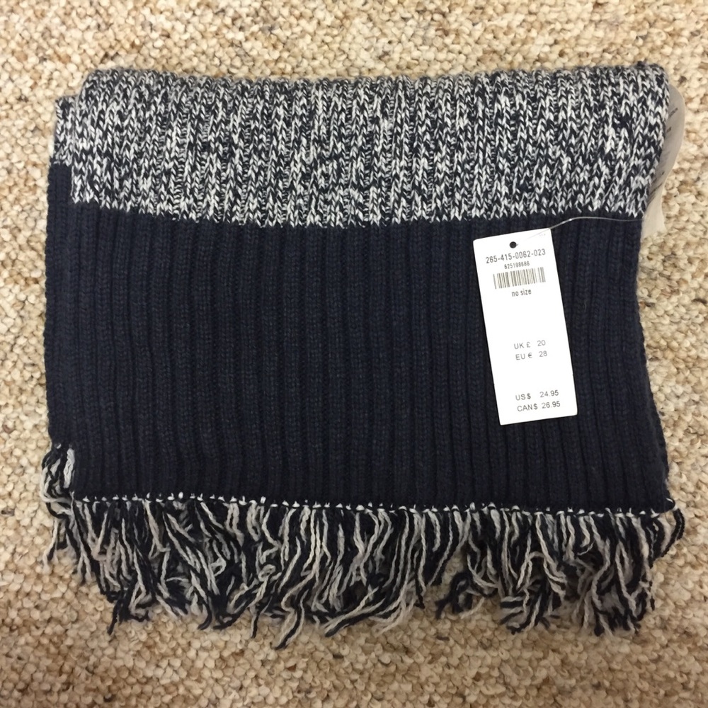 Abercrombie Kids Scarf