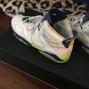 Air Jordan 6 Fierce Green kids size