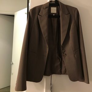 Amazing three piece travel suit.